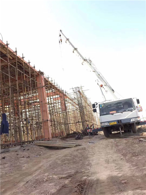 涞水县25 吨、50 吨吊车怎么选？多大重量 / 半径适合对应车型？